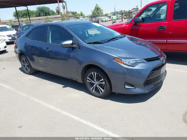 5YFBURHE9HP641182 2017 TOYOTA COROLLA - Image 1