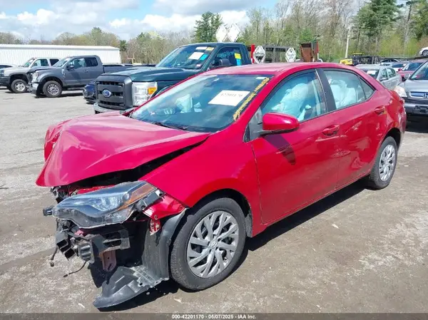 5YFBURHE9HP642820 2017 TOYOTA COROLLA - Image 2