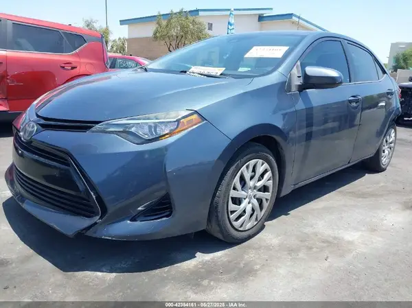 5YFBURHE9HP643658 2017 TOYOTA COROLLA - Image 2