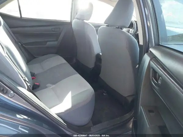5YFBURHE9HP643787 2017 TOYOTA COROLLA - Image 8