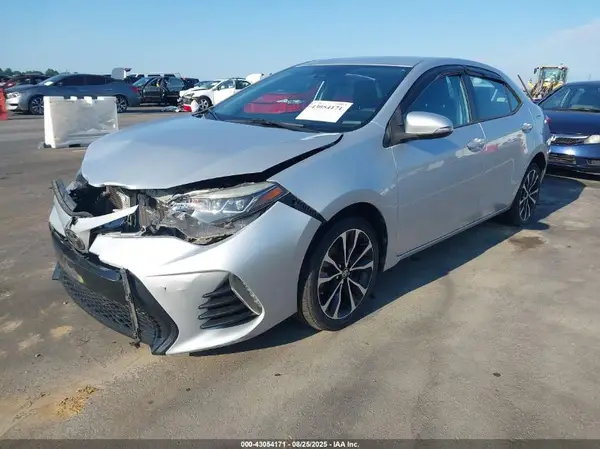 5YFBURHE9HP652814 2017 TOYOTA COROLLA - Image 2