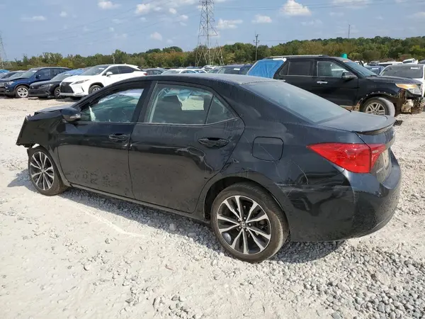 5YFBURHE9HP652828 2017 TOYOTA COROLLA - Image 2
