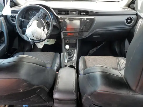 5YFBURHE9HP652828 2017 TOYOTA COROLLA - Image 8