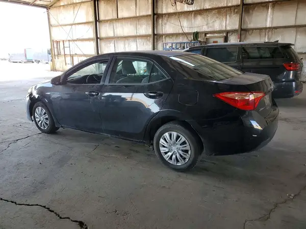 5YFBURHE9HP652909 2017 TOYOTA COROLLA - Image 2