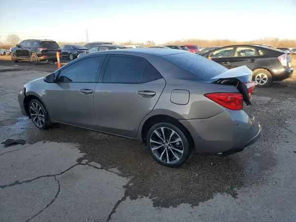 5YFBURHE9HP654336 2017 TOYOTA COROLLA - Image 2