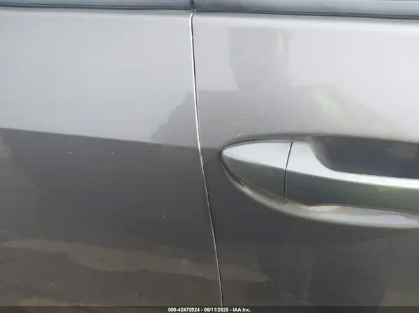 5YFBURHE9HP654448 2017 TOYOTA COROLLA - Image 8