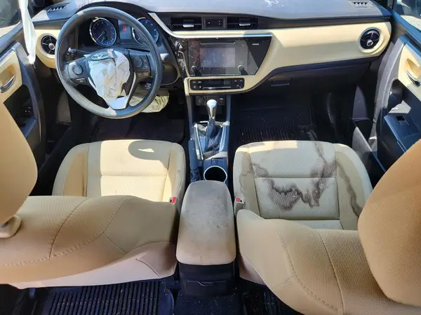 5YFBURHE9HP658466 2017 TOYOTA COROLLA - Image 8
