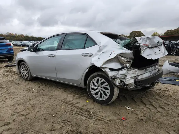 5YFBURHE9HP662405 2017 TOYOTA COROLLA - Image 2