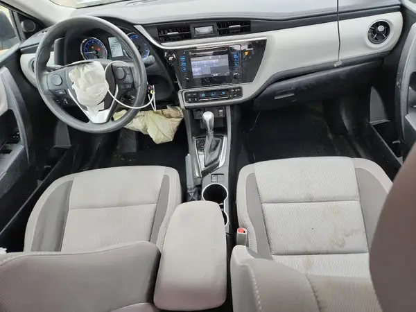 5YFBURHE9HP662405 2017 TOYOTA COROLLA - Image 8