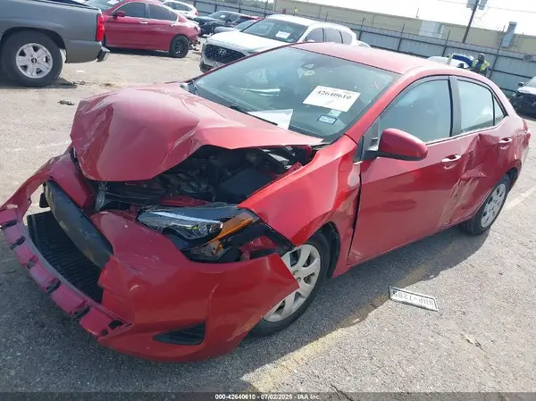 5YFBURHE9HP663120 2017 TOYOTA COROLLA - Image 2