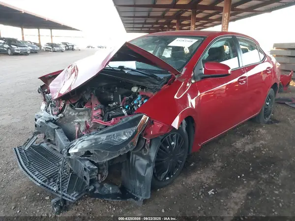 5YFBURHE9HP663943 2017 TOYOTA COROLLA - Image 2