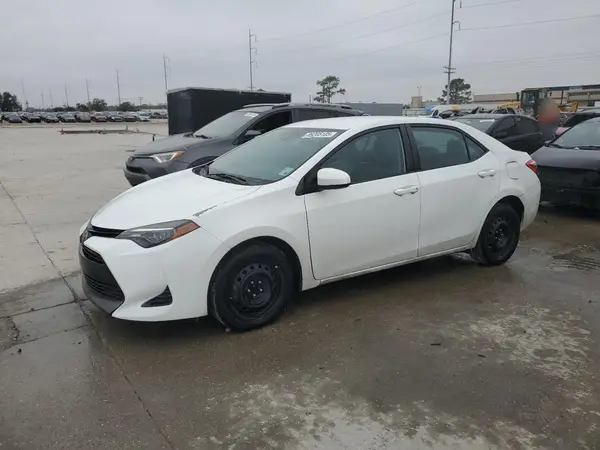 5YFBURHE9HP666504 2017 TOYOTA COROLLA - Image 1