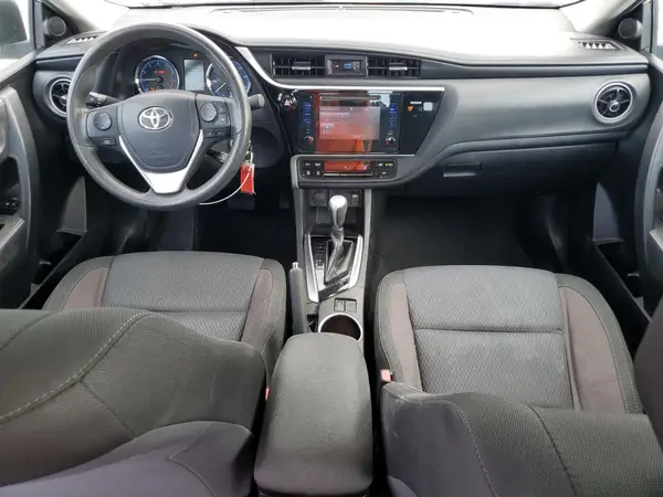 5YFBURHE9HP666566 2017 TOYOTA COROLLA - Image 8