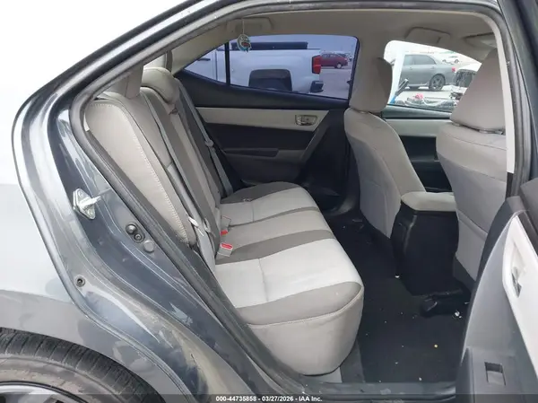 5YFBURHE9HP666857 2017 TOYOTA COROLLA - Image 8