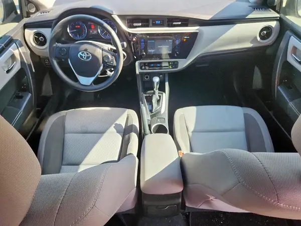 5YFBURHE9HP667166 2017 TOYOTA COROLLA - Image 8