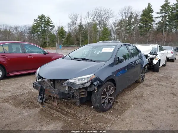 5YFBURHE9HP669189 2017 TOYOTA COROLLA - Image 2