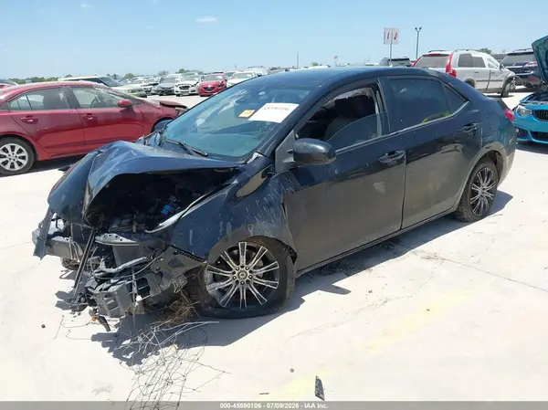 5YFBURHE9HP669502 2017 TOYOTA COROLLA - Image 2