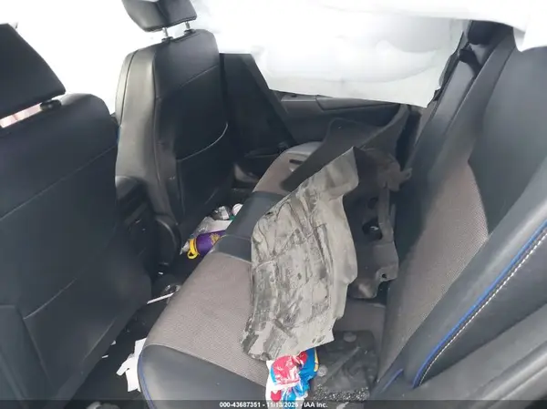5YFBURHE9HP670195 2017 TOYOTA COROLLA - Image 8