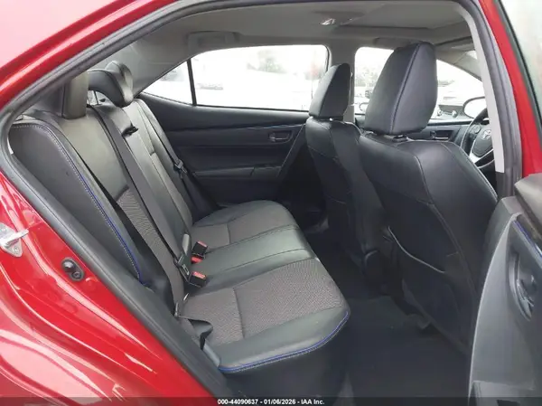 5YFBURHE9HP670343 2017 TOYOTA COROLLA - Image 8