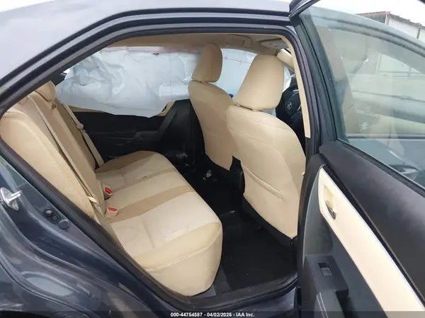 5YFBURHE9HP671461 2017 TOYOTA COROLLA - Image 8