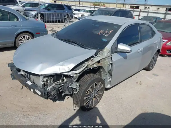 5YFBURHE9HP671489 2017 TOYOTA COROLLA - Image 2