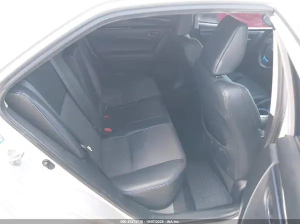 5YFBURHE9HP671489 2017 TOYOTA COROLLA - Image 8
