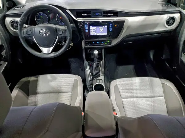 5YFBURHE9HP671976 2017 TOYOTA COROLLA - Image 8