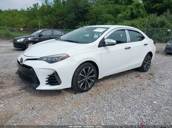 5YFBURHE9HP672593 2017 TOYOTA COROLLA - Image 2