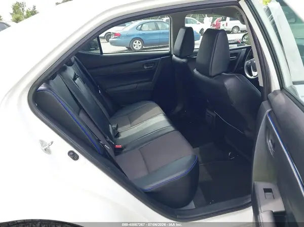 5YFBURHE9HP672593 2017 TOYOTA COROLLA - Image 8