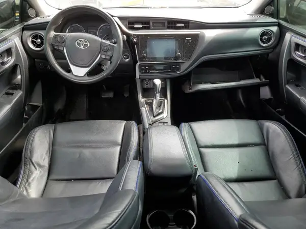 5YFBURHE9HP677552 2017 TOYOTA COROLLA - Image 8