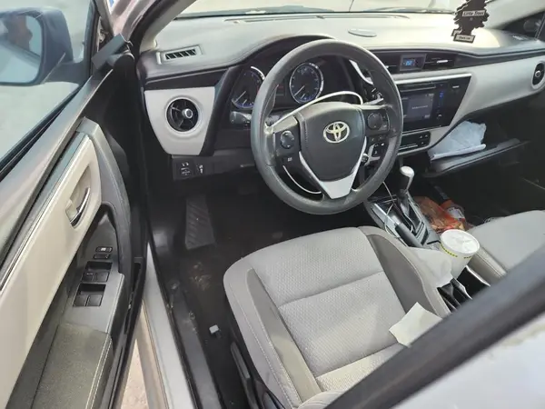 5YFBURHE9HP680306 2017 TOYOTA COROLLA - Image 8