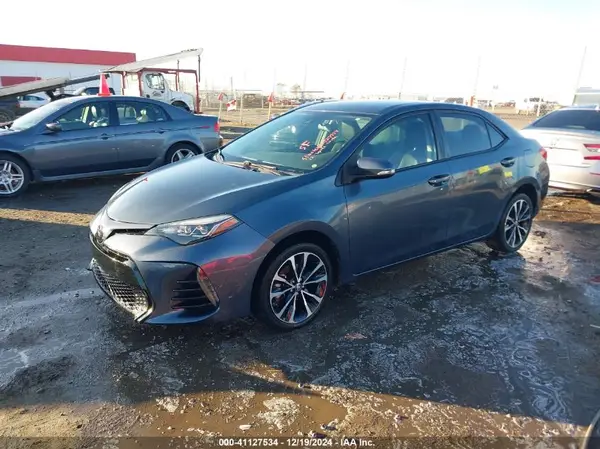 5YFBURHE9HP683111 2017 TOYOTA COROLLA - Image 2