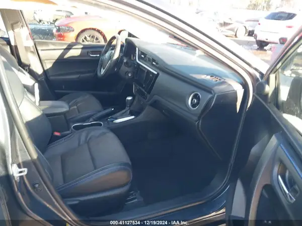 5YFBURHE9HP683111 2017 TOYOTA COROLLA - Image 8