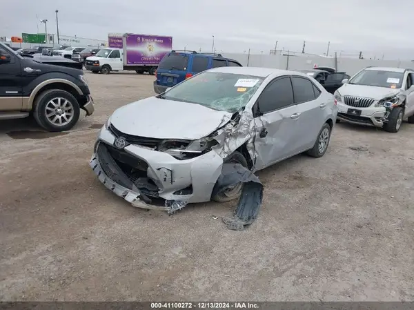 5YFBURHE9HP683173 2017 TOYOTA COROLLA - Image 2