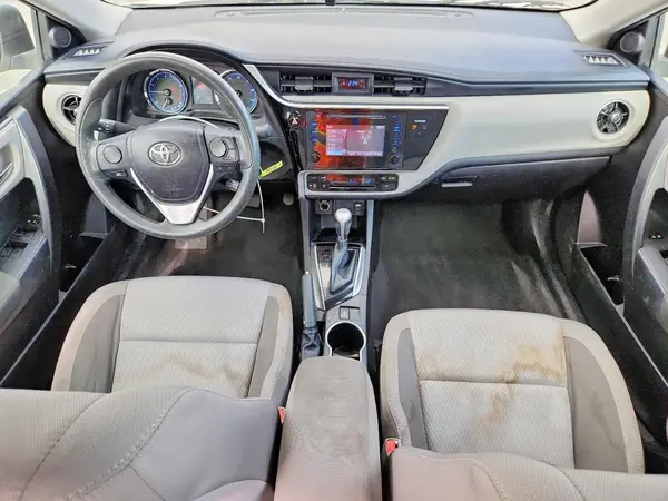 5YFBURHE9HP684985 2017 TOYOTA COROLLA - Image 8