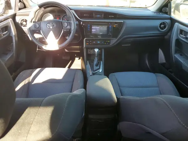 5YFBURHE9HP687675 2017 TOYOTA COROLLA - Image 8