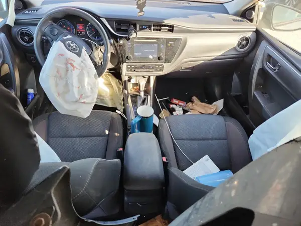 5YFBURHE9HP687787 2017 TOYOTA COROLLA - Image 8