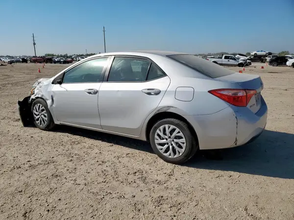 5YFBURHE9HP688387 2017 TOYOTA COROLLA - Image 2
