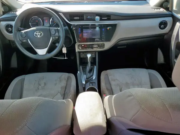 5YFBURHE9HP688387 2017 TOYOTA COROLLA - Image 8
