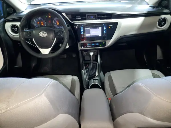 5YFBURHE9HP689071 2017 TOYOTA COROLLA - Image 8