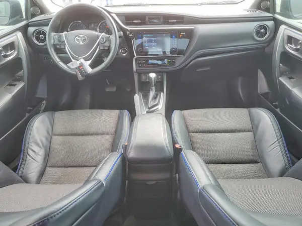 5YFBURHE9HP690267 2017 TOYOTA COROLLA - Image 8