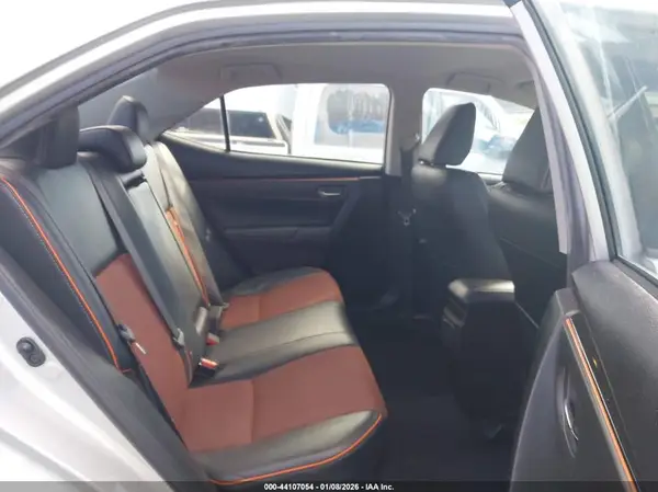 5YFBURHE9HP690270 2017 TOYOTA COROLLA - Image 8