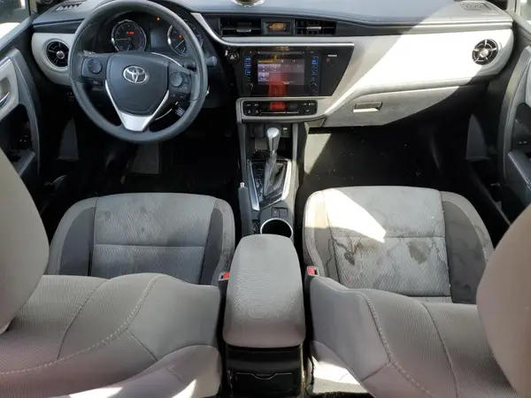5YFBURHE9HP690379 2017 TOYOTA COROLLA - Image 8