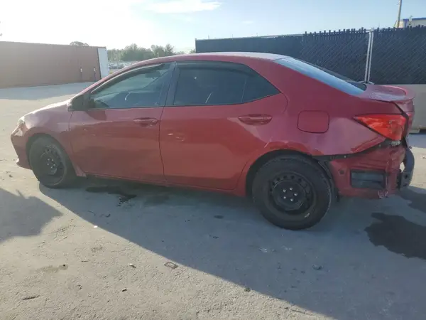 5YFBURHE9HP691242 2017 TOYOTA COROLLA - Image 2