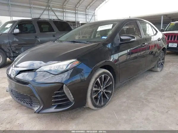 5YFBURHE9HP694125 2017 TOYOTA COROLLA - Image 2