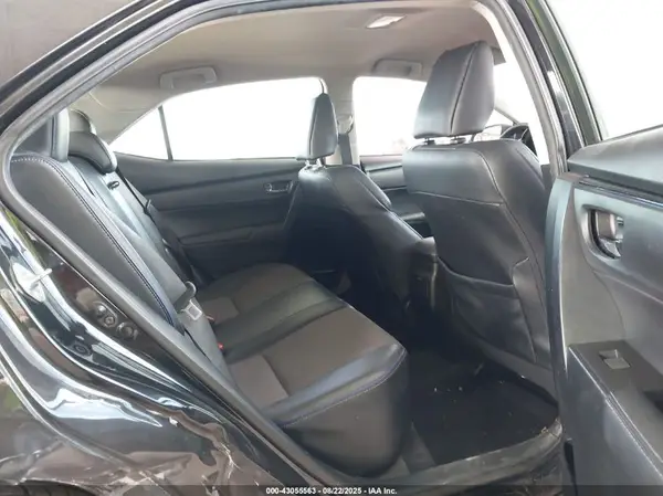 5YFBURHE9HP694125 2017 TOYOTA COROLLA - Image 8