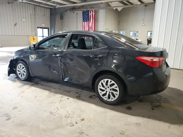 5YFBURHE9HP694786 2017 TOYOTA COROLLA - Image 2