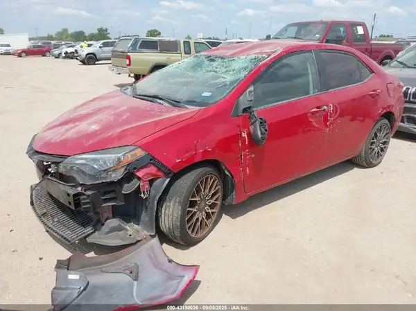 5YFBURHE9HP694884 2017 TOYOTA COROLLA - Image 2