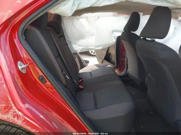 5YFBURHE9HP694884 2017 TOYOTA COROLLA - Image 8