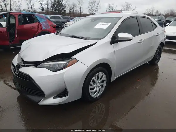 5YFBURHE9HP695100 2017 TOYOTA COROLLA - Image 2